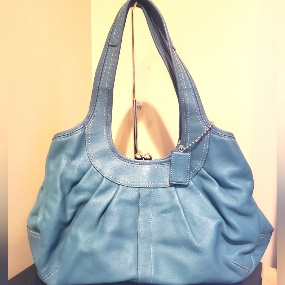 Coach Kisslock Bag